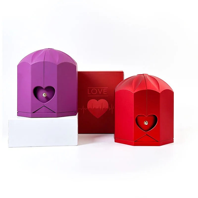 Caixa com Girassol Eterno & Colar Coração Personalizado