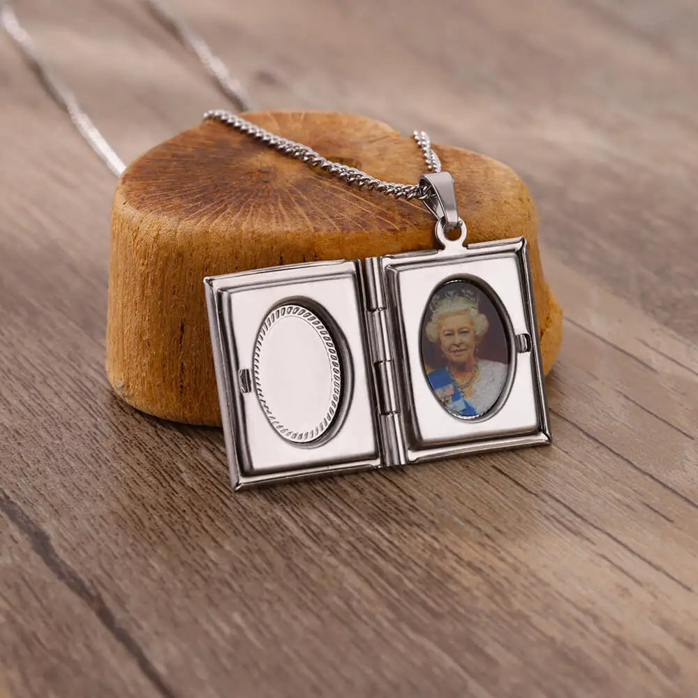 Relicário Livro do Amor com Foto Personalizada